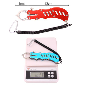 Pince <span class=keywords><strong>de</strong></span> contrôle <span class=keywords><strong>de</strong></span> pêche portable multifonctionnelle en acier inoxydable pour la position des cours d'eau Fournitures et outils pour l'équipement <span class=keywords><strong>de</strong></span> contrôle du poisson - Product Image 3