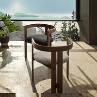 Chaise de salle à manger en laiton de luxe contemporain, tissu noir, forme tonneau, pour hôtel et restaurant