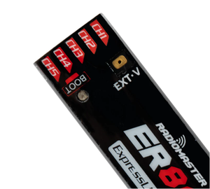 Récepteur RadioMaster ER8G ELRS 8CH PWM avec gyroscope TCXO, double antenne, longue portée, performances fiables pour les modèles RC à aile fixe - Product Image 3