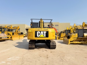 รถขุดแคตเตอร์พิลลาร์ 323D2L ขนาด 23 ตัน พร้อมมอเตอร์เกียร์เครื่องยนต์ กำลัง 110 กิโลวัตต์ ปี 2023 - Product Image 6