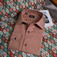 Kemeja Pria Pesta Sutra Satin Lengan Panjang Mewah Kasual Pakaian Kantor Slim Fit Berkualitas Tinggi ODM Bernapas Grosir Kustom