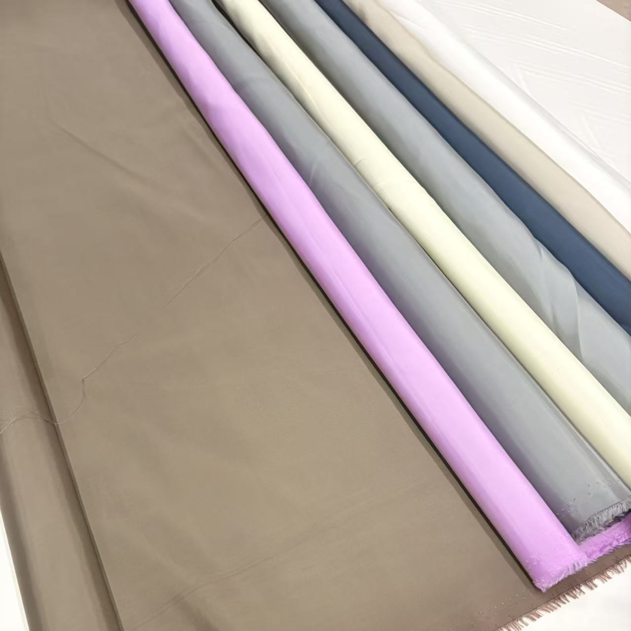 New Design Anti Static and Waterproof Imitation Memory Coated Enctypted PU Fabric for Sportswear Jacket Climbing Fabric
