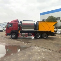 Camion de scelleur de copeaux d'asphalte personnalisé Howo camion de scellage de gravier synchrone camion de scelleur de copeaux d'asphalte synchrone