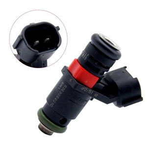Inyector de Combustible 03E906031C Boquilla Eléctrica Para Autos Volkswagen Skoda - Product Image 4