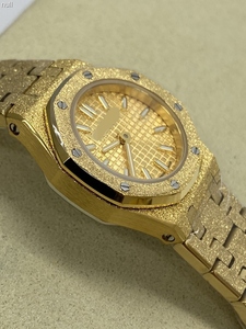 Reloj Deportivo Mecánico para Mujer, Más Vendido en Toda la Internet, Esfera con Indicadores, Caja de Acero Inoxidable, Dorado - Product Image 3