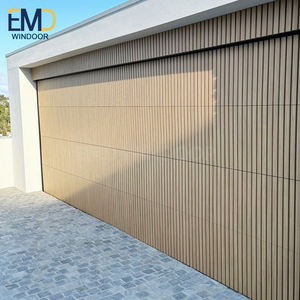 Puertas de Garaje Residenciales de Acero con Paneles de Vidrio de Ahorro Energético - Product Image 6