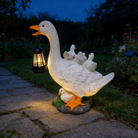 Lampe solaire de jardin en résine personnalisée en gros, motif famille de canards, avec figurines d'animaux créatives pour la décoration de jardin et de cour, cadeaux de pendaison de crémaillère
