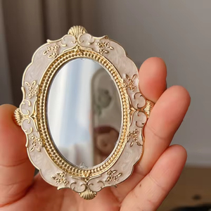 Retro Vintage Handheld <strong>Compact</strong> Makeup <strong>Mirror</strong> Hometic Convenient Straight <strong>Mirror</strong> Luxurious Carved <strong>Design</strong> Girl's Gift - Product Image 5