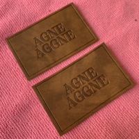 Etiquette personnalisée en cuir véritable pour jean denim, logo de marque de mode de luxe, patch en cuir noir véritable avec lignes de couture