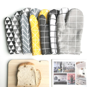Vente en gros de gants de four en coton et lin antidérapants et résistants à la chaleur pour la cuisson, la pâtisserie, la grillade et le barbecue - Product Image 2