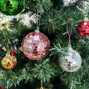 Prix de gros personnalisé en usine décorations de Noël extérieures pour événement de mariage grande boule disco en mousse multicolore - Product Image 4