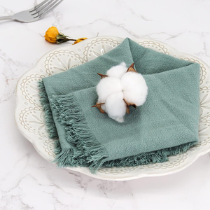 Serviette de table en dentelle blanche avec logo personnalisé en gros Serviettes en tissu de lin et de coton personnalisées pour la salle à manger, le mariage et les fêtes. - Product Image 5