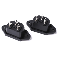 LZ-14-1 IEC-Steckverbinder AC 250V 10A 3-fach Stecker mit Buchse aus Nylonmaterial Industrielle Elektrische Anschlussdose