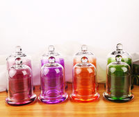 Bougie en verre en forme de cloche dorée