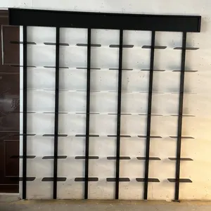 ชั้นวางรองเท้าโลหะทันสมัย ดีไซน์สวยงาม สำหรับร้านค้า - Product Image 1