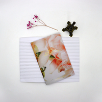 Carnet de notes A6 avec couverture en papier estampé or mat, reliure cousue, impression personnalisée, pages lignées vierges 100 g/m², couleur personnalisée, cadeau