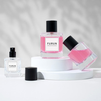Flacon de parfum en verre carré unique de 50ml 30ml 100ml flacon vaporisateur de parfum de fabricant en gros avec boîte