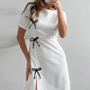 Dropshipping moda estate nuovo abito Midi manica corta per le donne nero bianco contrasto colore carino Y2K naturale <span class=keywords><strong>con</strong></span> <span class=keywords><strong>spacco</strong></span> laterale - Product Image 1