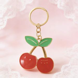 Adorable porte-clés cerise en émail rouge Kawaii en promotion pour sacs à dos et sacs d'école pour filles, ornement décoratif - Product Image 6