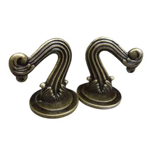 Gancho de Metal Reforçado para Lustre de Teto para Pendurar Plantas e Iluminação Decorativa Moderna Multiuso para Interiores - Product Image 2