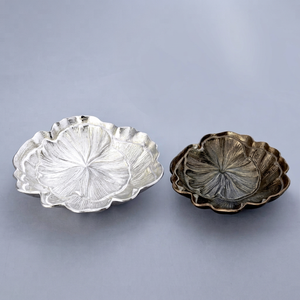 Ensemble de bols décoratifs en aluminium Art Déco à motifs floraux - Sets de plats de service écologiques pour les fêtes, Noël, Ramadan, mariage - Product Image 1