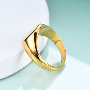 도매 12mm 스테인리스 스틸 시그넷 반지 18K 골드 색상 패션 주얼리 여성 및 남성용 약혼 선물 - Product Image 4