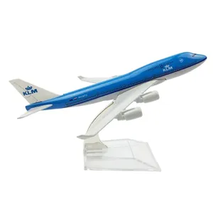 Set Regalo <span class=keywords><strong>di</strong></span> Modellini <span class=keywords><strong>di</strong></span> Aerei Boeing B737 B747 in Scala 1:400, 16cm, in Lega Pressofusa - Product Image 5