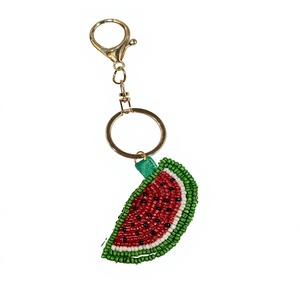 Al por mayor Colgante para bolso y llavero de rodaja de sandía con cuentas de algodón hecho a mano, Ecológico, Duradero, Accesorio de moda de verano OEM ODM - Product Image 1