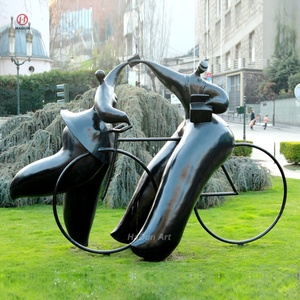 Città acquisizione Jean Louis Toutain astratto uomo grasso bronzo statua scultura postino - Product Image 1