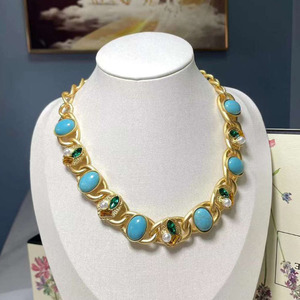 Parure de bijoux indienne occidentale chrétienne bohème en pierre turquoise plaqué or pour femme, collier, boucles d'oreilles, bracelet en résine acrylique et lucite - Product Image 3