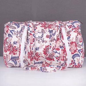 Fashion Ladies Quilted Cotton Weekender Sport Duffle Bag Custom Large Capacity Floral Print Hand Travel Bags Zipper Portable - Product Image 1