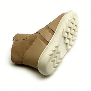 <span class=keywords><strong>Bottes</strong></span> <span class=keywords><strong>de</strong></span> <span class=keywords><strong>neige</strong></span> beiges en gros, design patchwork en daim et cuir, doublure en fausse fourrure douce, <span class=keywords><strong>bottes</strong></span> d'hiver à la cheville, vente directe d'usine OEM/ODM - Product Image 4