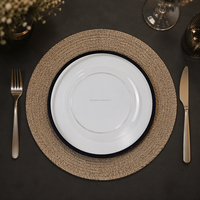 Assiettes de présentation en acrylique transparent de 13 pouces avec bord doré, multicolores, pour la décoration de tables de mariage et de fêtes (vente en gros)