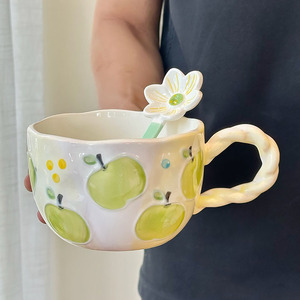Taza de cerámica Apple de 500 ml con cuchara, diseño de dibujos animados, para desayuno, café, té, regalo - Product Image 3