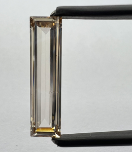 Diamante suelto cultivado en laboratorio, corte oval brillante, brillo excepcional, para anillos de boda sofisticados y diseños de joyería. - Product Image 3