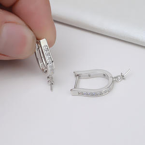 ต่างหูเงินแท้ S925 แบบ DIY ตกแต่งเองได้ ดีไซน์ทันสมัย พร้อมไข่มุก รุ่น 15798 ผลิตที่เวนชี ประเทศจีน เครื่องประดับสำหรับผู้หญิง - Product Image 4