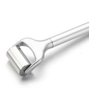 Rouleau de massage portable à froid pour le visage et les yeux, outil de refroidissement pour resserrer les pores, apaisant, soin de la peau à domicile - Product Image 1