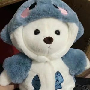 Venta al por mayor Red <span class=keywords><strong>Shark</strong></span> Becomes Super Cute Bear peluche bordado PP algodón tela muñeca almohada alivio del estrés Animal de peluche - Product Image 5
