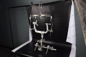 病院用ハロー脳牽引システム、神経外科手術台用頭蓋クランプ、ヘッドリングサークルフレーム - Product Image 5