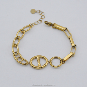 Diseño único de personalidad con acero inoxidable de alta calidad y oro de 14K. Esta es una cadena de mano elegante para joyería de mujer - Product Image 1