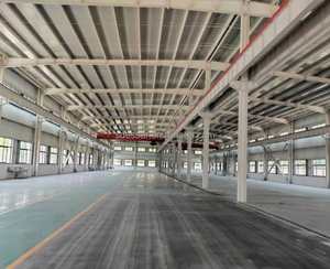 Pollaio in Acciaio Coibentato dal Design Moderno, Struttura di Sicurezza per Fattoria Ecologica e Robusta - Product Image 4