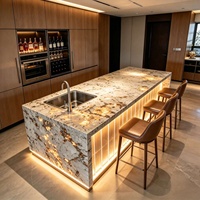 Îlot de cuisine en marbre naturel rétroéclairé sur mesure avec évier, comptoir de bar en pierre lumineuse à LED, îlot en pierre Coque pour maison et villa