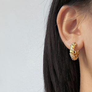 Pendientes de Aro Gruesos de Cuerda Trenzada Chapados en Oro de 18K, Joyería de Moda Retro para Mujer, Venta al por Mayor - Product Image 3