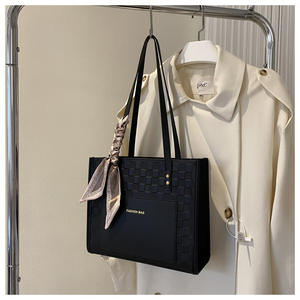 La nouvelle annonce <span class=keywords><strong>marque</strong></span> d'Allemagne unisexe petits sacs à <span class=keywords><strong>main</strong></span> d'occasion dames balles sacs femmes sacs à <span class=keywords><strong>main</strong></span> dames 2024 <span class=keywords><strong>sac</strong></span> à <span class=keywords><strong>main</strong></span> - Product Image 6