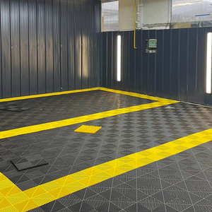 Baldosas de Plástico Encajables Antideslizantes para Suelos de Garaje, Diseño con Patrón Ventilado para Detallado de Automóviles - Product Image 2