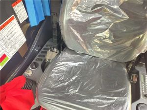 KOMATSU PC200-8 - Product Image 3