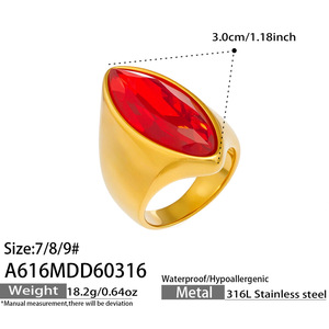 Anillo de Acero Inoxidable 316 de Lujo Ligero con Piedras de Vidrio en Contraste Rojo y <span class=keywords><strong>Verde</strong></span>, Chapado en Oro de 18K, Retención de Color, Diseño Único y Exclusivo - Product Image 3