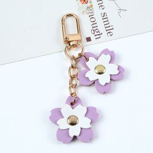 Exquisite Flower Decorative Keychain Pendant Stylish Pu Leather <b>Bag</b> <b>Charm</b> - Product Image 5