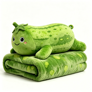 Peluche de pepino texturizado verde moteado con detalle de tallo y hoja, juguete de peluche con forma de verdura, ojos grandes y color ruborizado. - Product Image 3