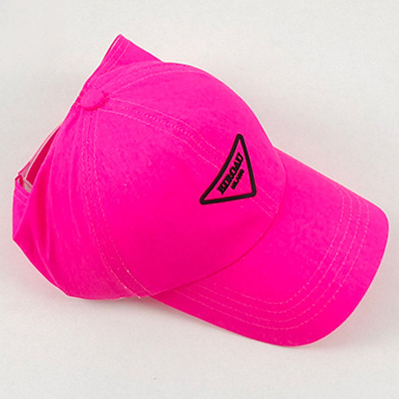 สีม่วงแดง